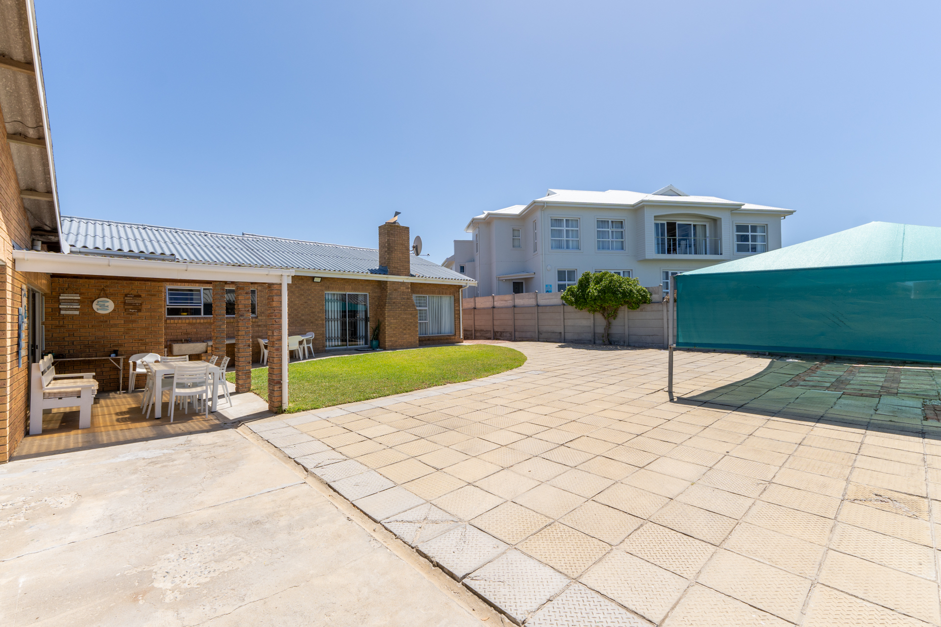 4 Bedroom Property for Sale in Struisbaai Western Cape